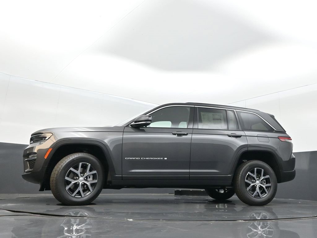 New 2025 Jeep Grand Cherokee Limited image 35