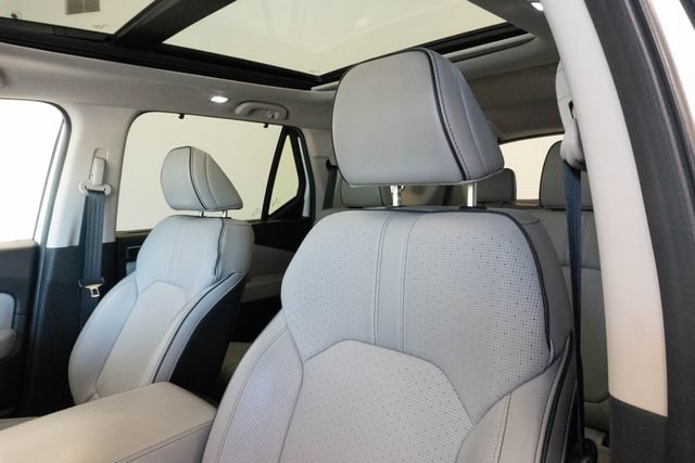 Used 2025 Honda Pilot Elite image 8
