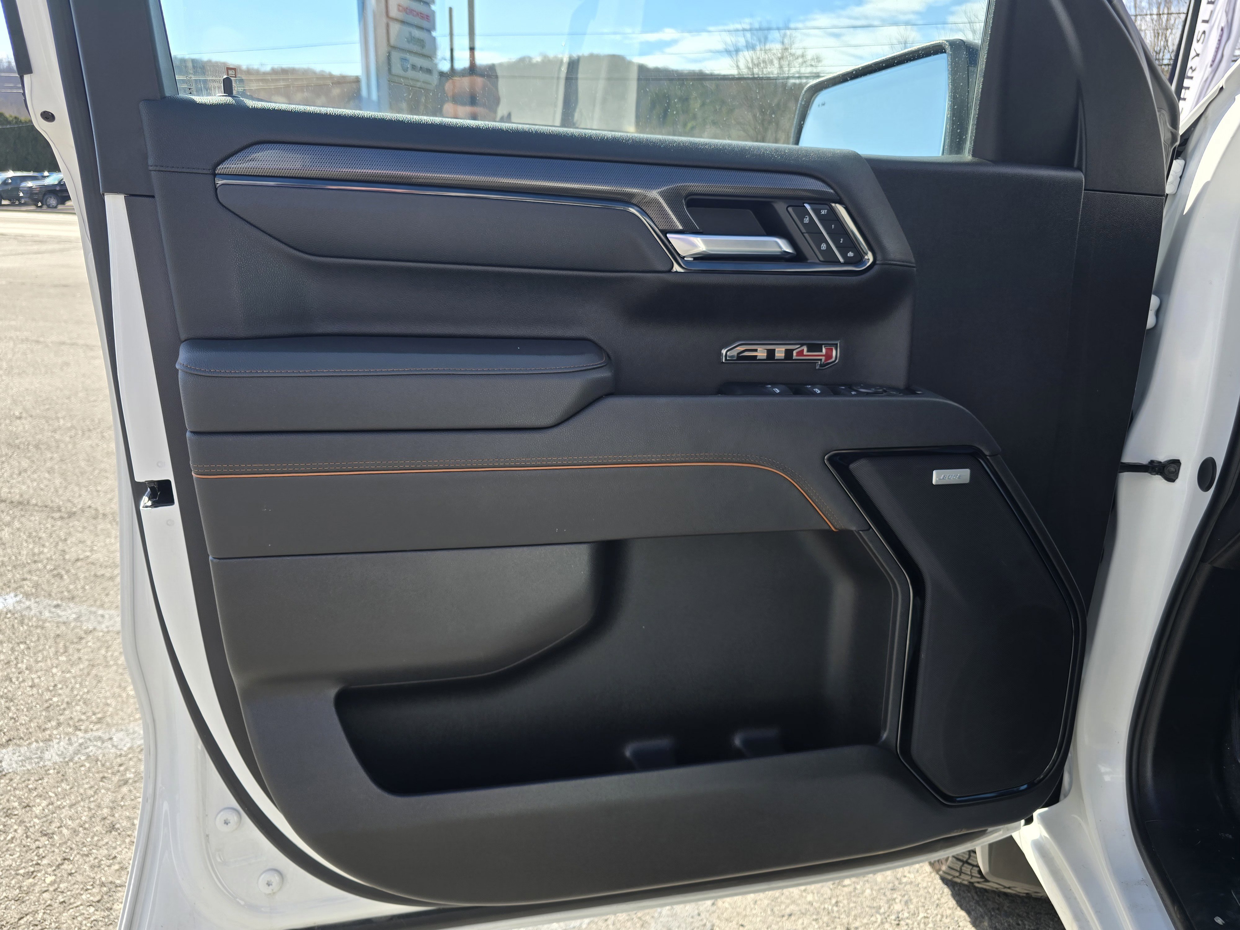 Used 2025 GMC Sierra 1500 AT4 AWD/4WD image 18