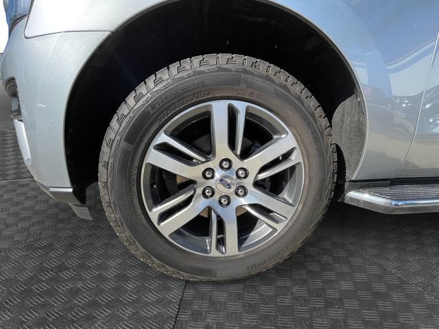 Used 2022 Ford Expedition Max XLT AWD/4WD image 13