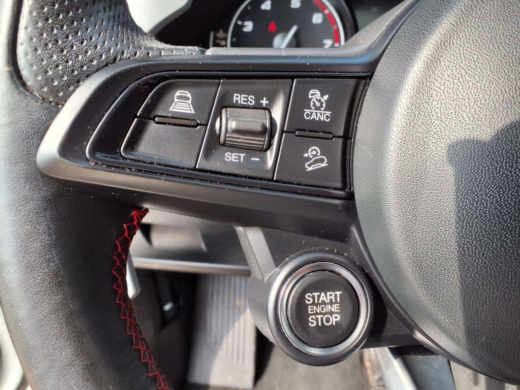 Used 2023 Alfa Romeo Stelvio Estrema AWD/4WD image 24