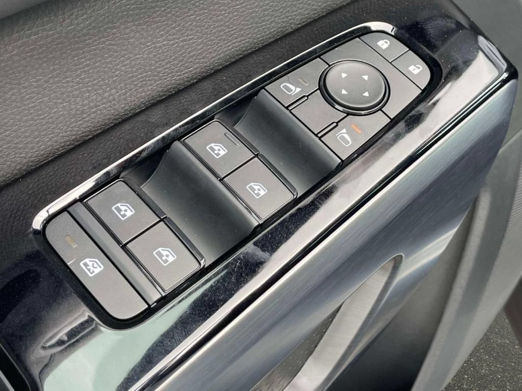 New 2026 Nissan Pathfinder SL FWD image 21
