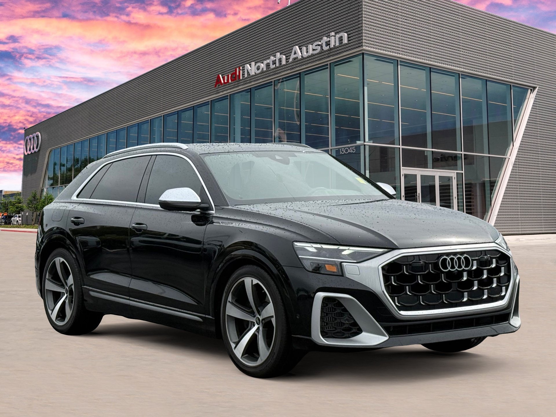 Certified 2024 Audi SQ8 Premium Plus w/ Executive Package AWD/4WD image 3