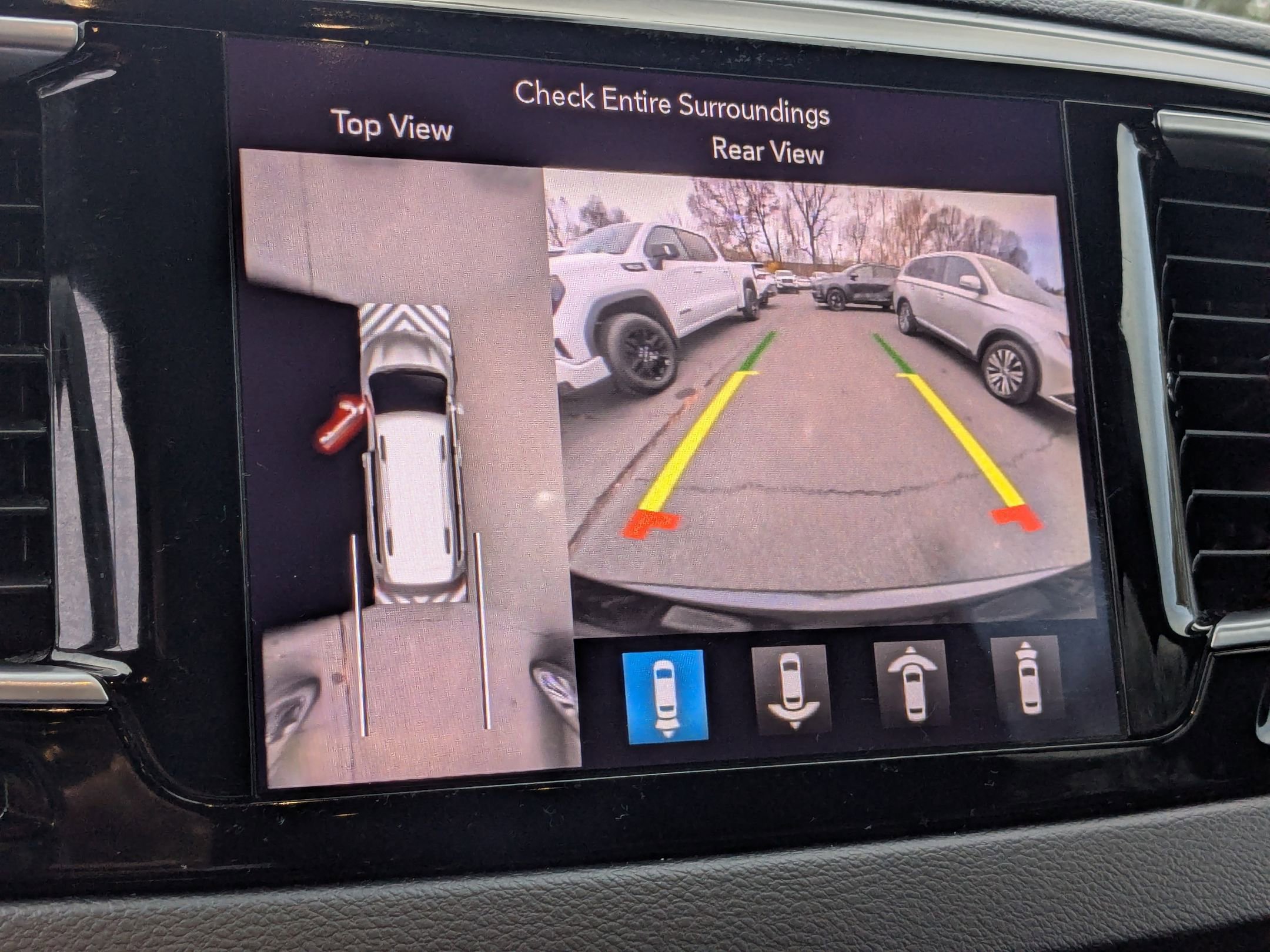 Used 2019 Chrysler Pacifica Touring-L Plus w/ Advanced Safetytec Group image 17