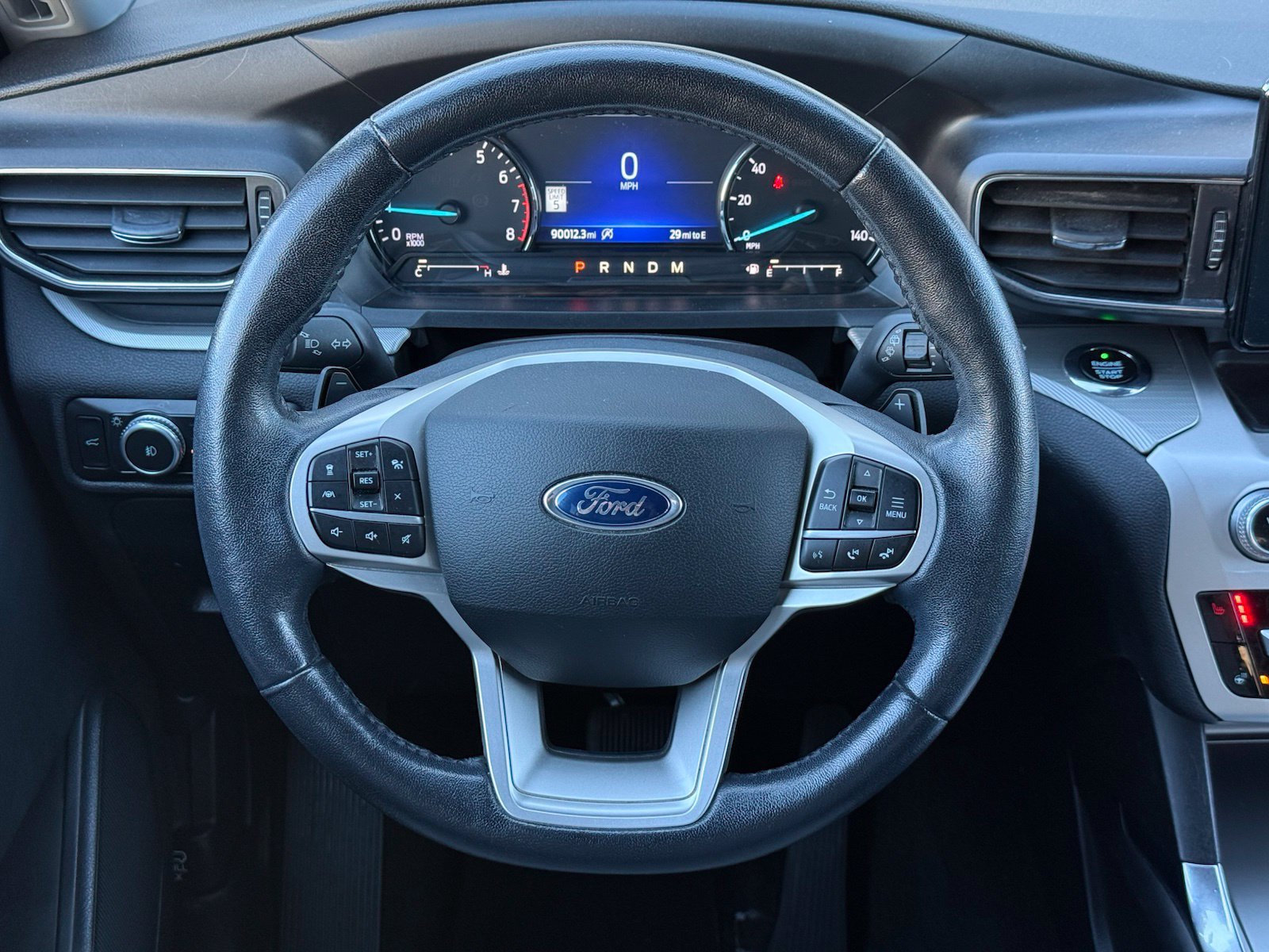 Used 2021 Ford Explorer XLT w/ Equipment Group 202A AWD/4WD image 31