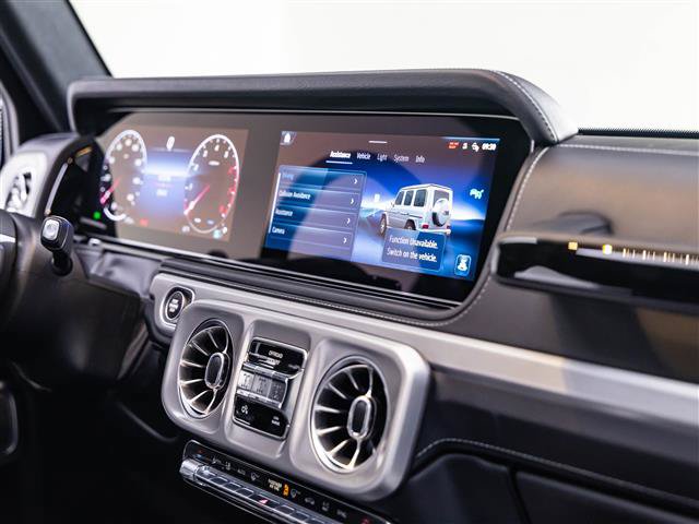 Used 2025 Mercedes-Benz G 550 image 32