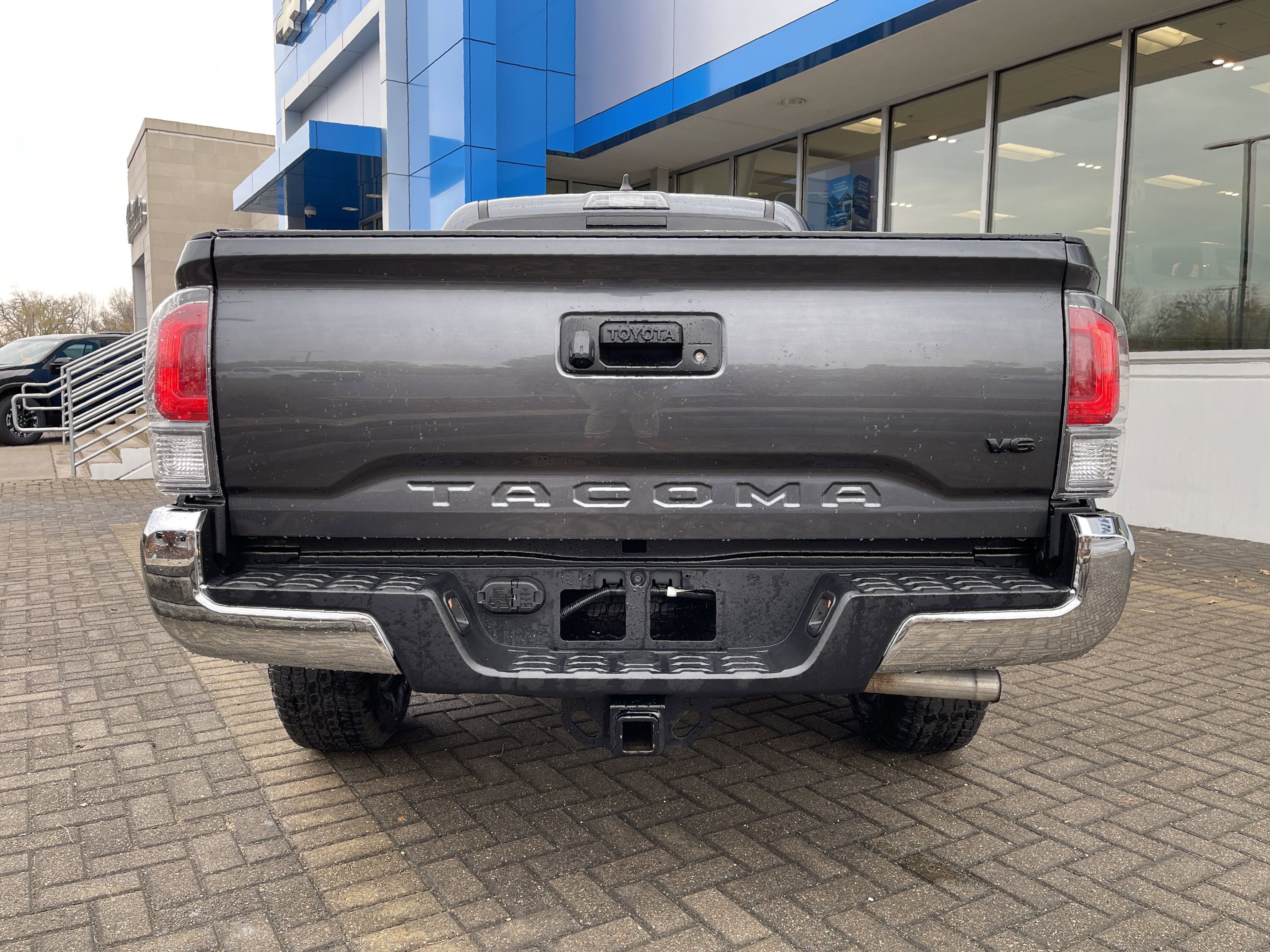 Used 2023 Toyota Tacoma TRD Off-Road image 4