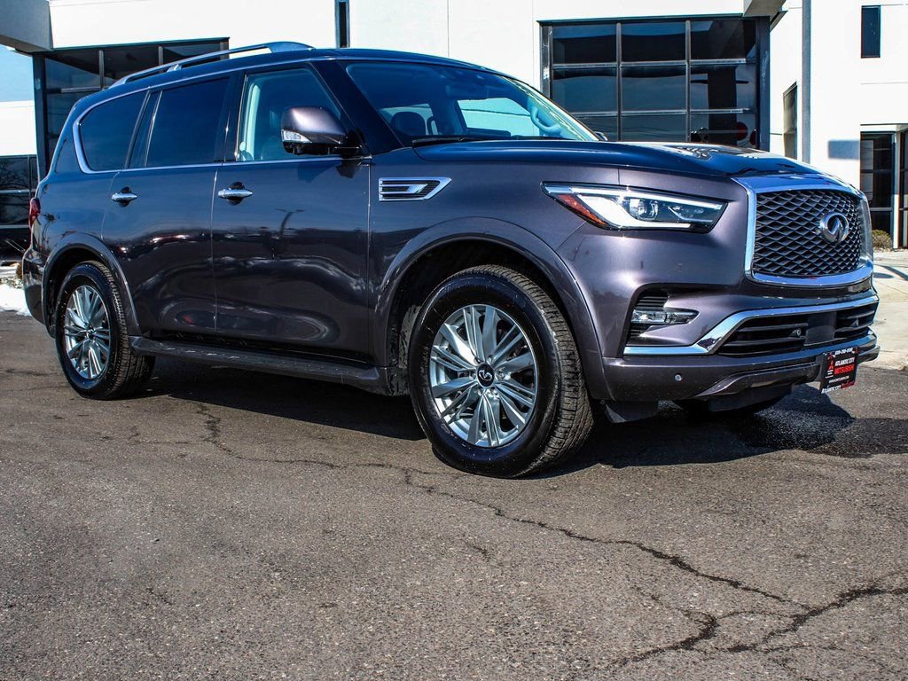 Used 2024 INFINITI QX80 Luxe image 3
