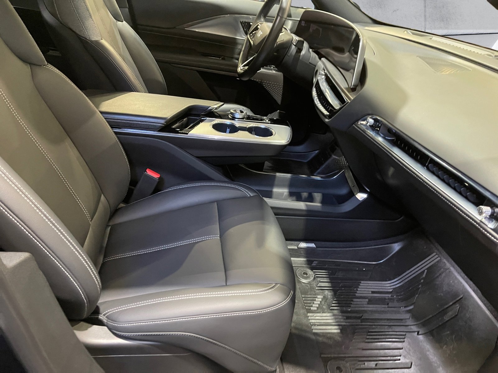 Used 2024 Cadillac Lyriq Tech w/ LPO, Floor Liner Package image 16