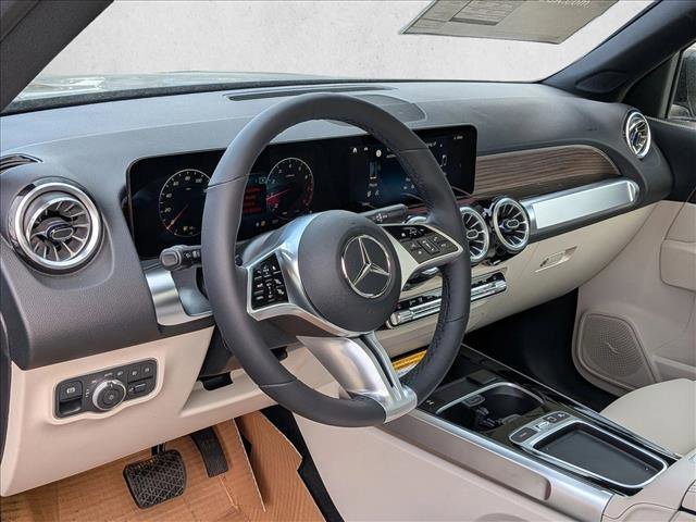 New 2026 Mercedes-Benz GLB 250 4MATIC image 3