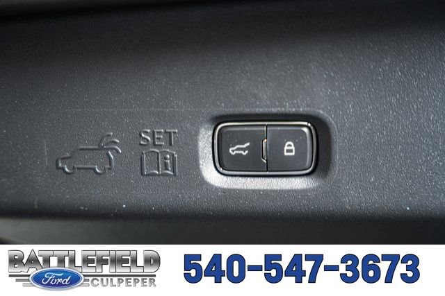 New 2026 Ford Expedition Active image 13