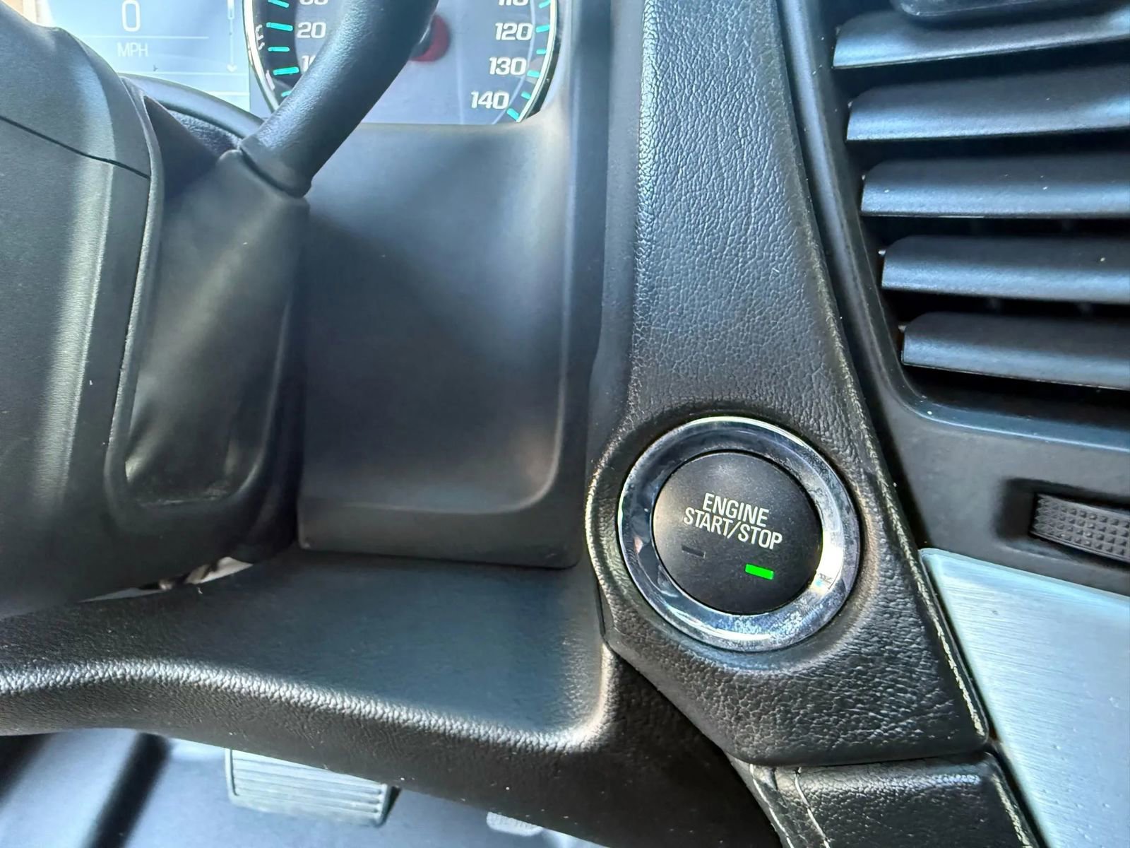 Used 2019 GMC Yukon XL SLT image 22