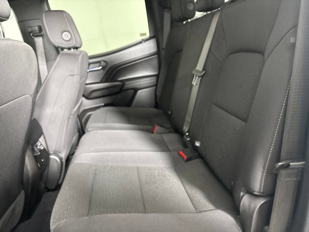 Used 2023 Chevrolet Colorado LT w/ LT Convenience Package II AWD/4WD image 23