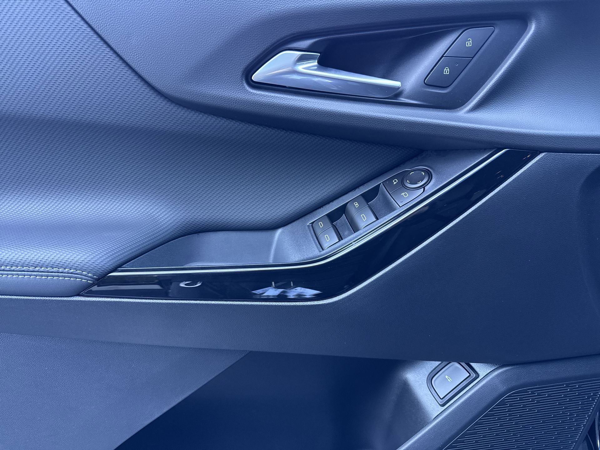 New 2026 Chevrolet Equinox LT FWD image 76