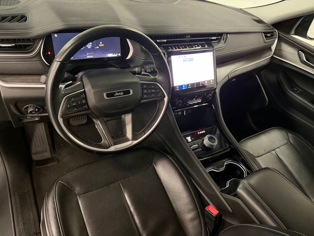 Used 2022 Jeep Grand Cherokee L Limited AWD/4WD image 11