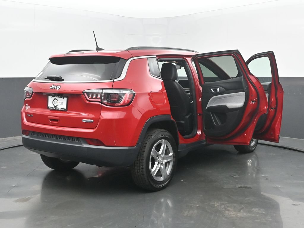 Used 2024 Jeep Compass Latitude AWD/4WD image 55