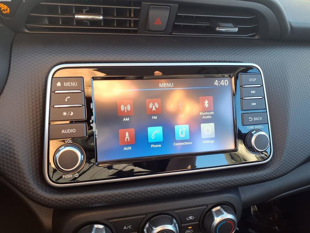 Certified 2025 Nissan Kicks Play S image 5