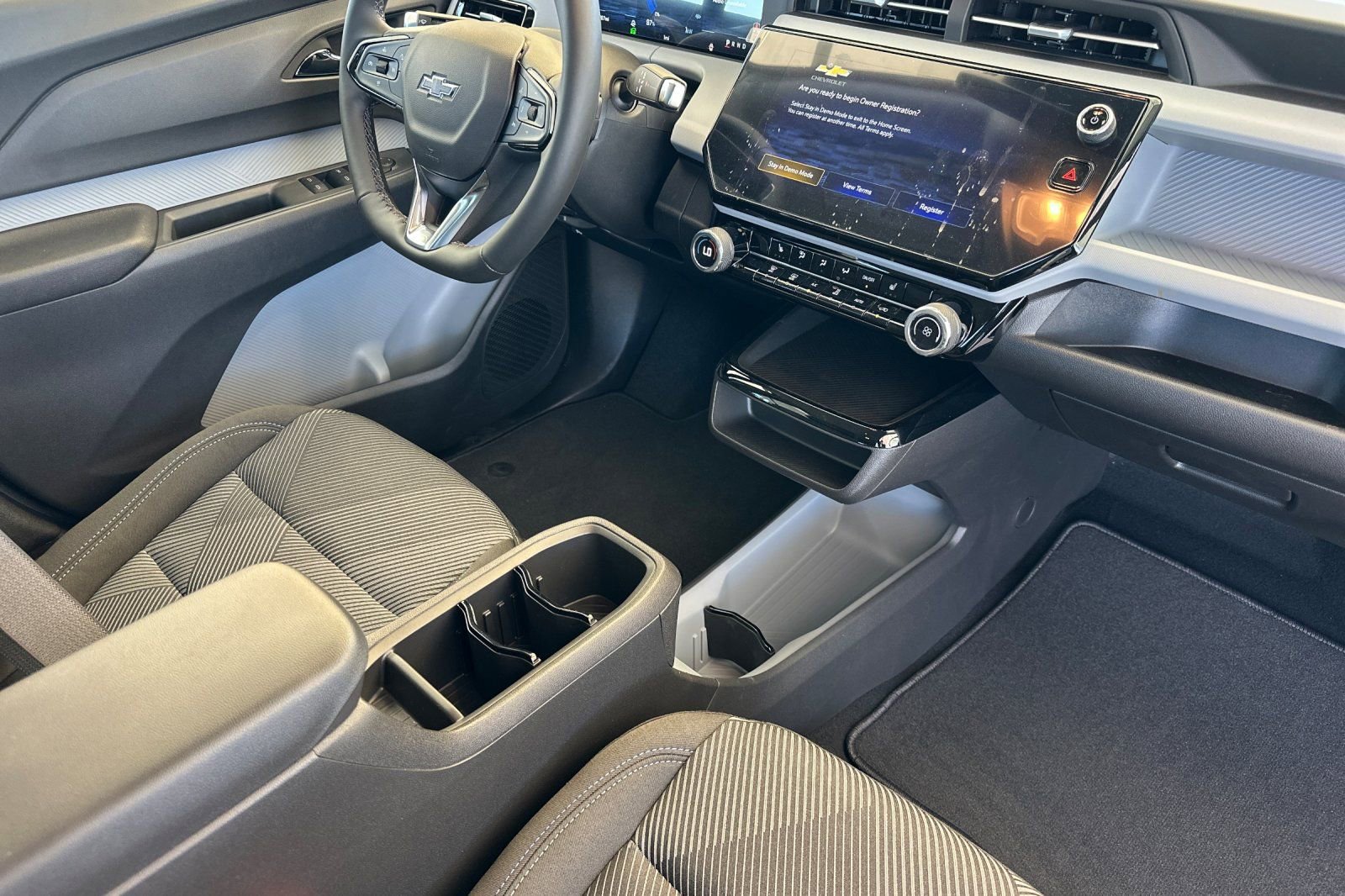 New 2027 Chevrolet Bolt LT w/ Comfort Package image 17