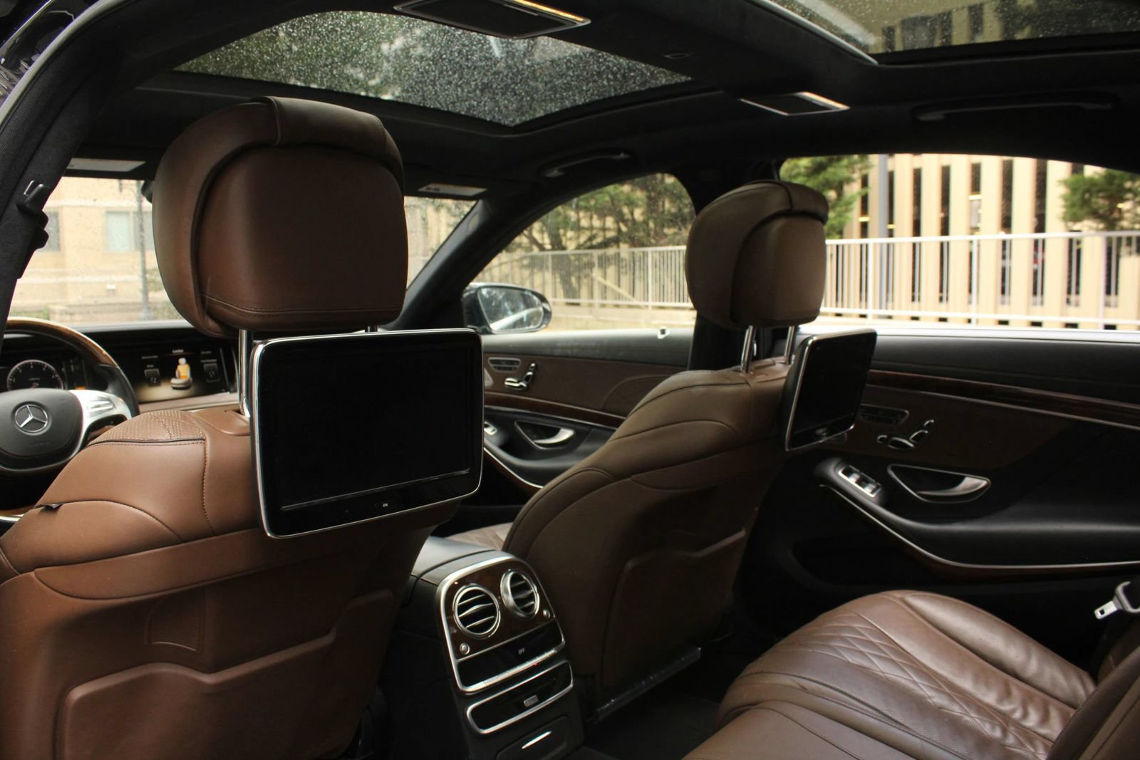 Used 2014 Mercedes-Benz S 550 Sedan image 21