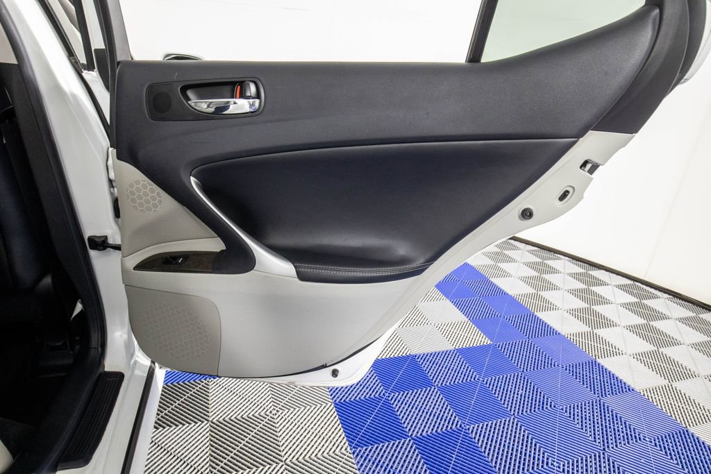 Used 2011 Lexus IS 250 w/ Premium Pkg Value Edition RWD image 14