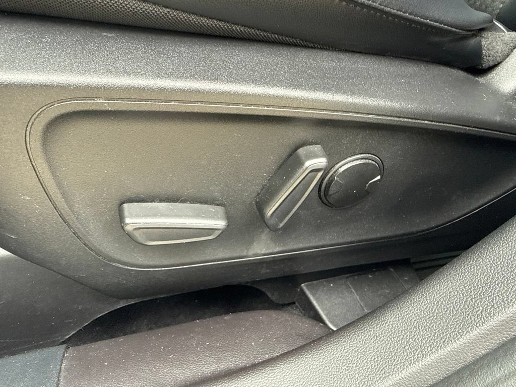Used 2023 Ford Escape ST-Line w/ Tech Pack #1 AWD/4WD image 25