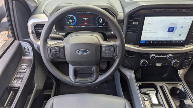 Used 2022 Ford F150 Lightning Pro image 23