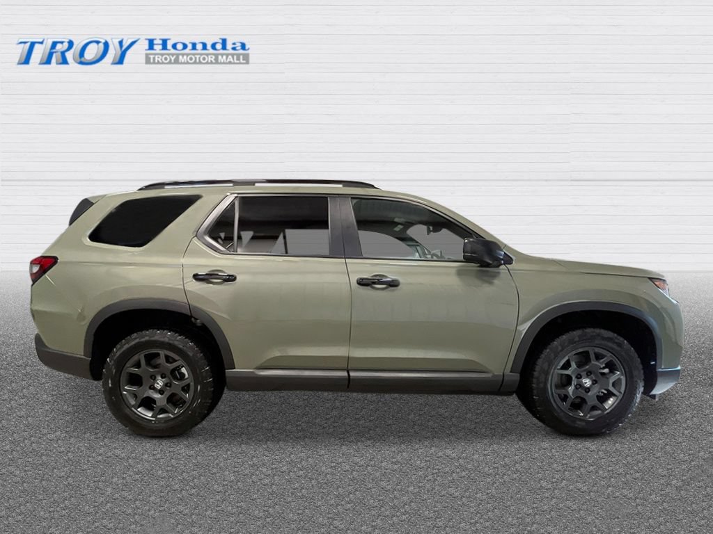 New 2026 Honda Pilot TrailSport image 8