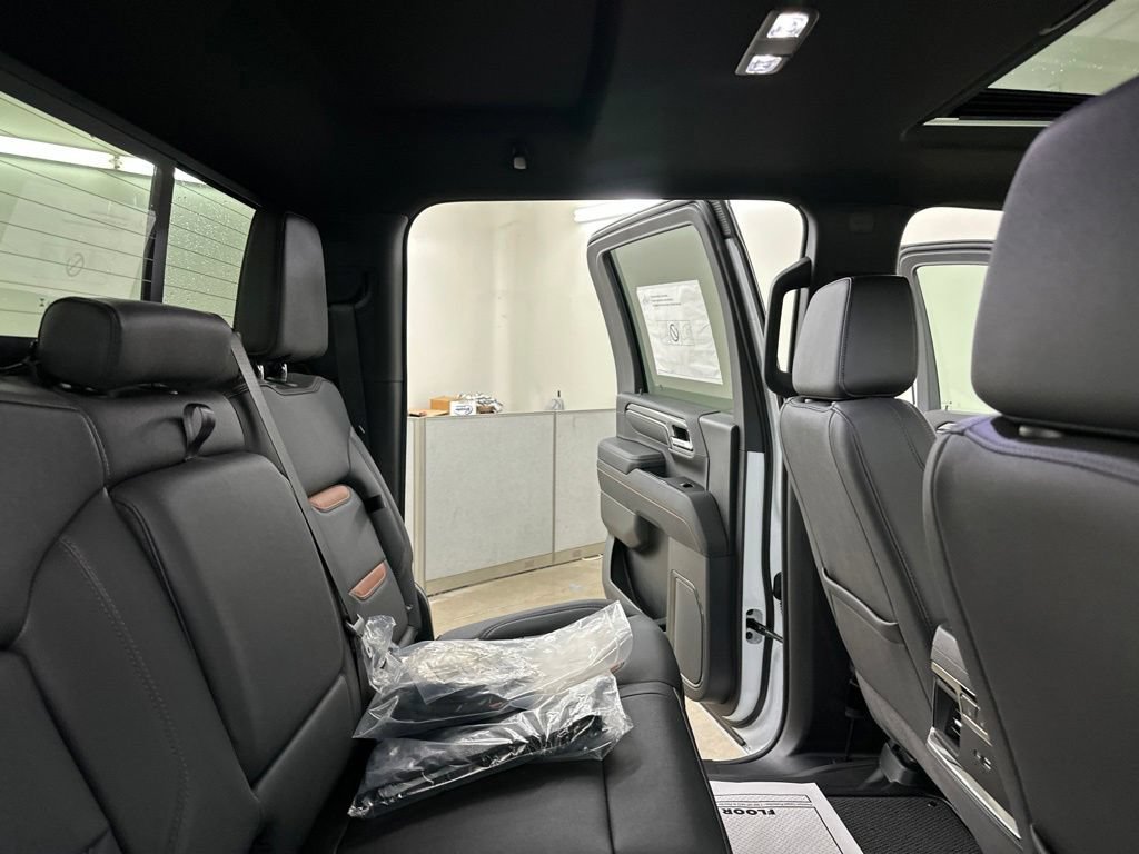 New 2026 GMC Sierra 2500 AT4 w/ AT4 Premium Plus Package AWD/4WD image 31