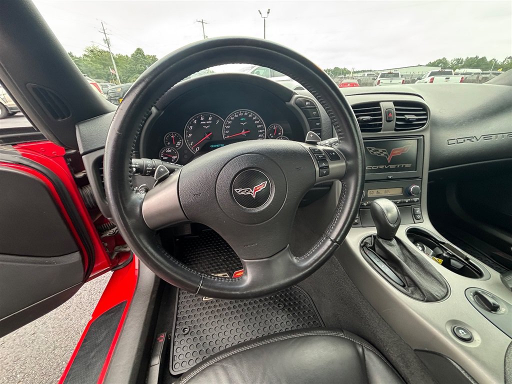 Used 2007 Chevrolet Corvette Coupe w/ Preferred Equipment Group RWD image 14