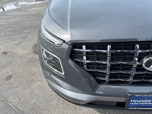 Certified 2025 Hyundai Venue Limited FWD image 41