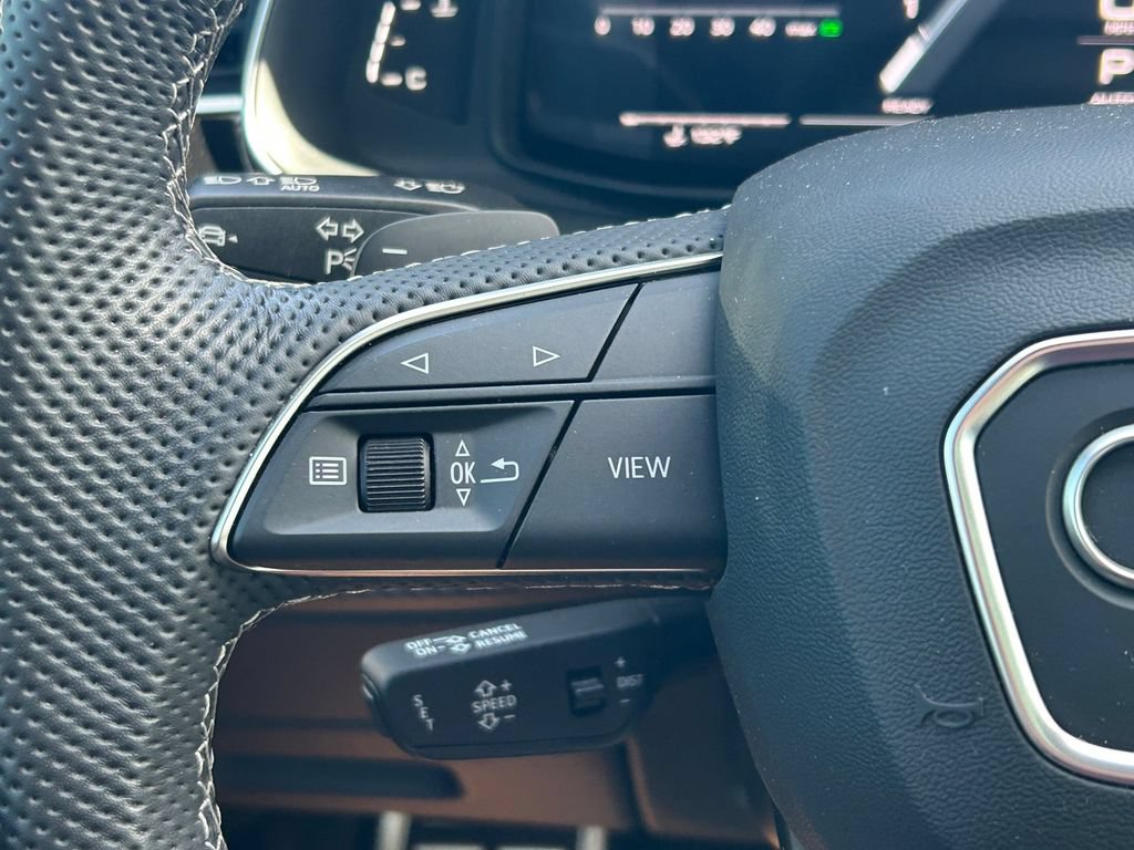 Used 2024 Audi SQ8 Premium Plus AWD/4WD image 36