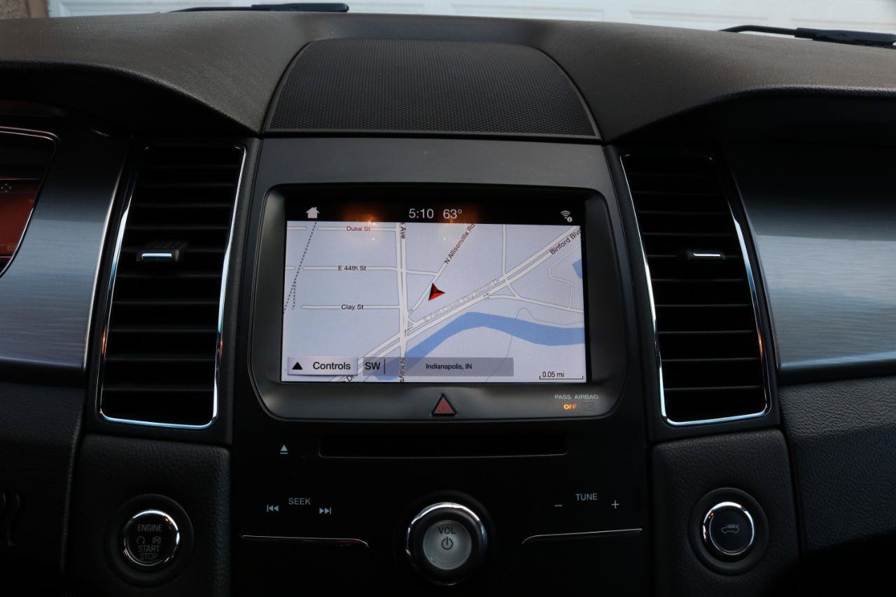 Used 2019 Ford Taurus SEL w/ Equipment Group 201A FWD image 29