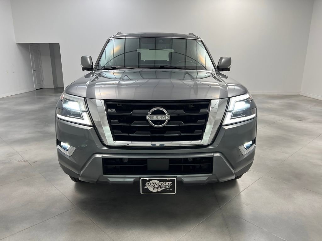 Used 2023 Nissan Armada SL w/ Captain's Chairs Package image 2