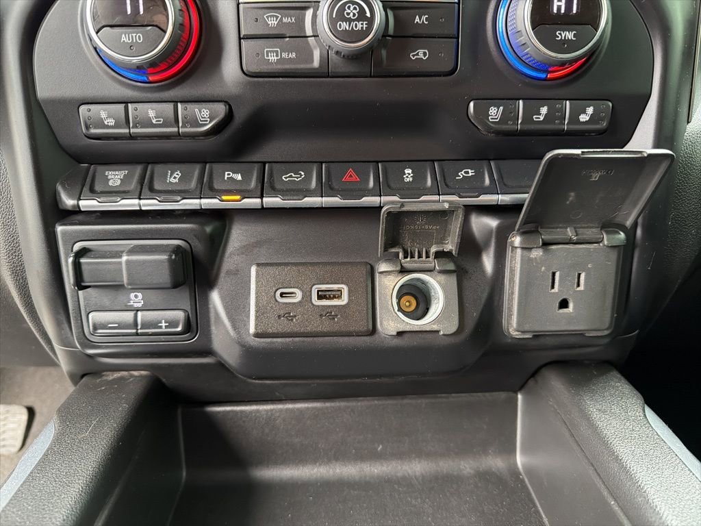 Used 2022 Chevrolet Silverado 2500 LTZ w/ LTZ Convenience Package image 48