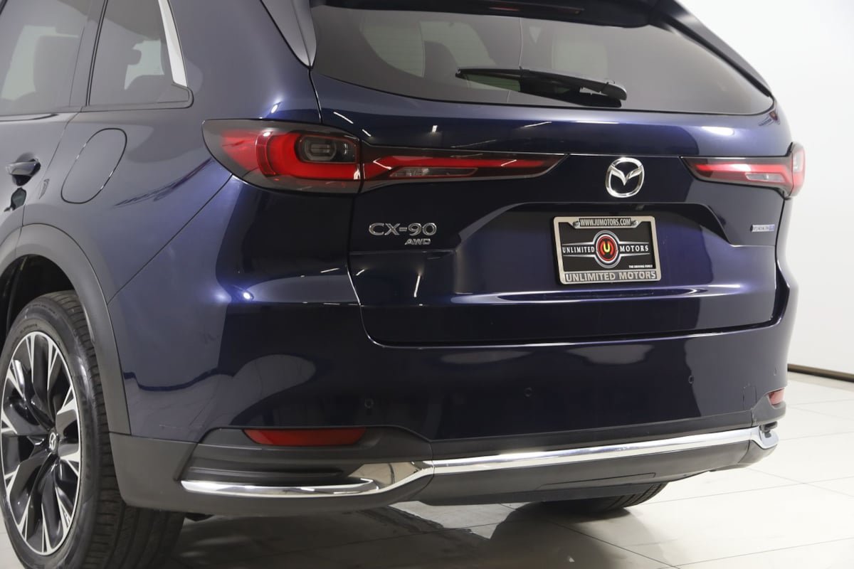 Used 2024 MAZDA CX-90 Plug-In Hybrid w/ Premium Plus AWD/4WD image 26