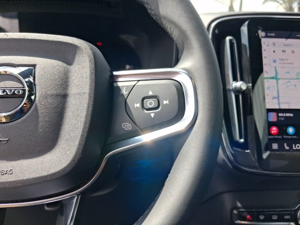 Used 2023 Volvo XC40 Recharge Plus AWD/4WD image 19