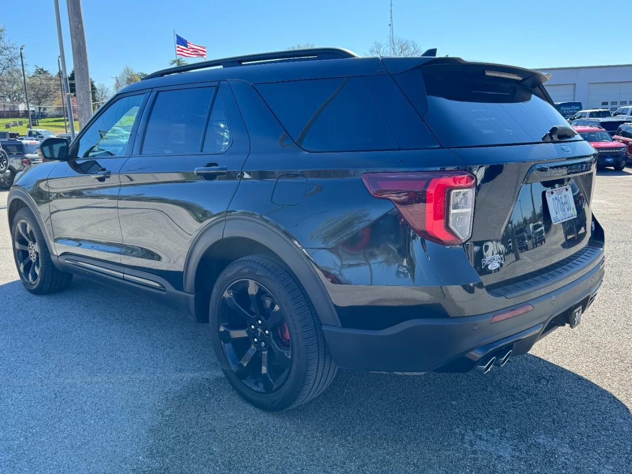 Used 2023 Ford Explorer ST w/ Equipment Group 401A image 5