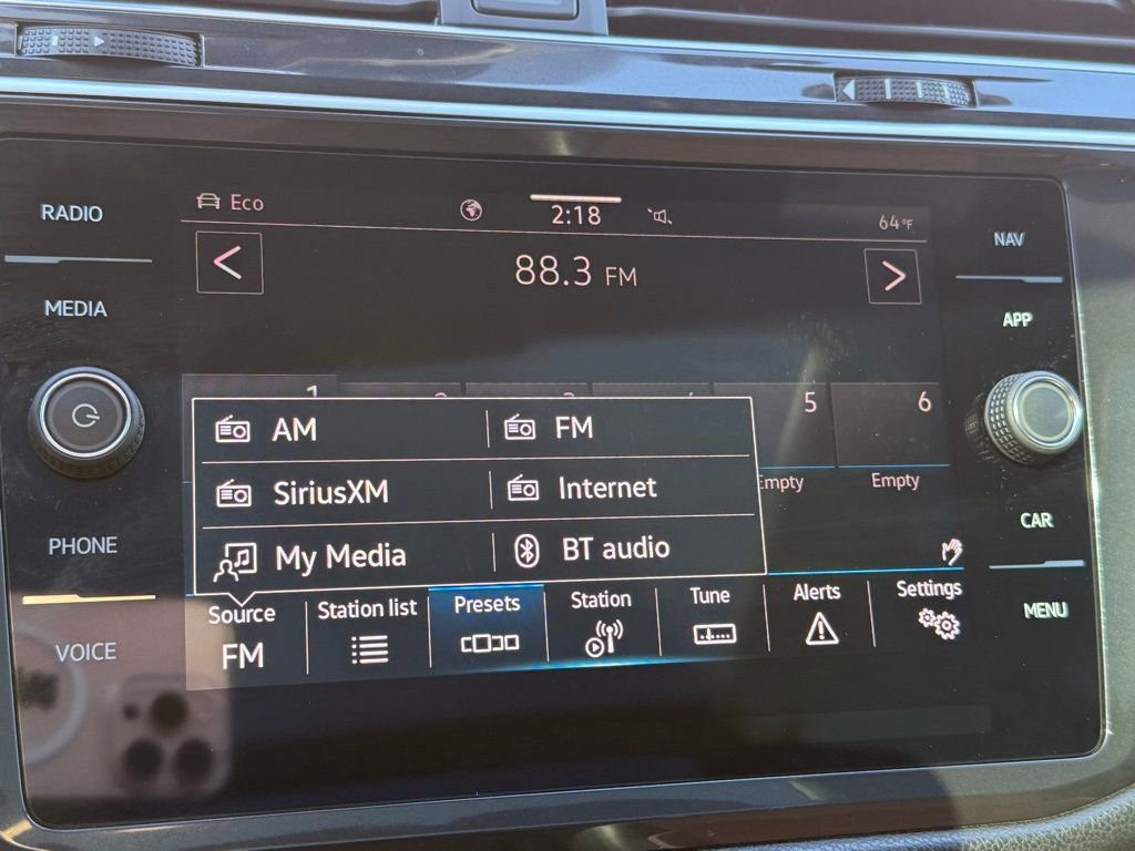 Certified 2024 Volkswagen Tiguan SEL R-Line w/ MDO Package, Two-Row image 9