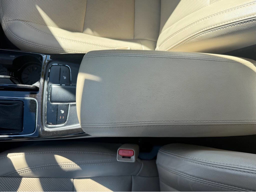 Used 2014 Kia Cadenza Premium image 21