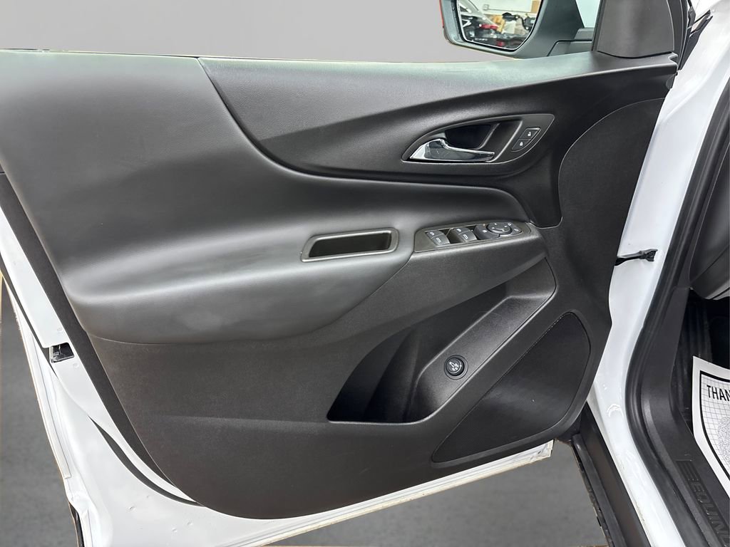 Used 2024 Chevrolet Equinox LT image 24