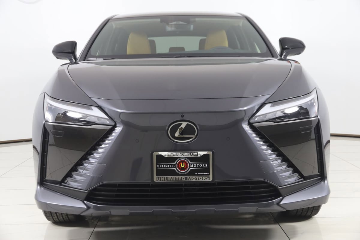 Used 2024 Lexus RZ 450e Premium w/ Technology Package AWD/4WD image 57