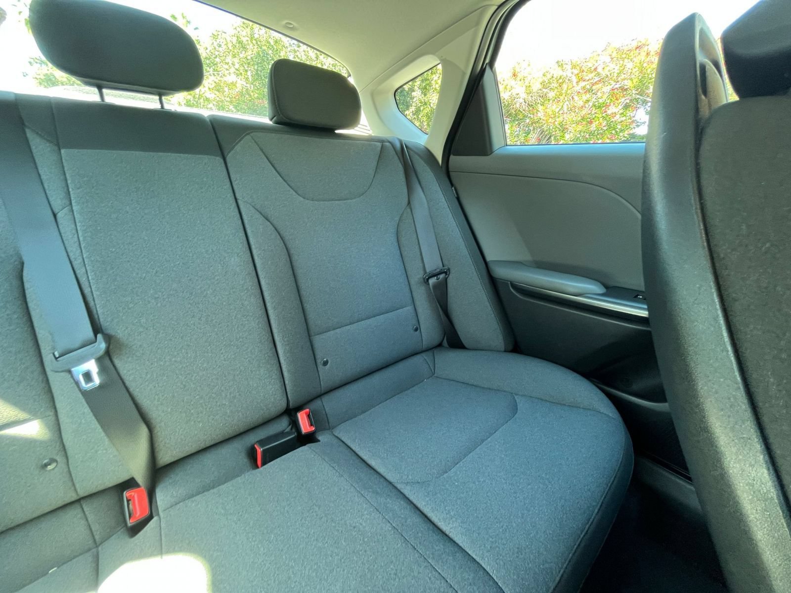 Used 2025 Kia K4 FWD image 36