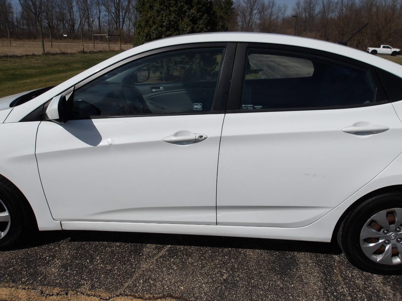 Used 2015 Hyundai Accent GLS image 28