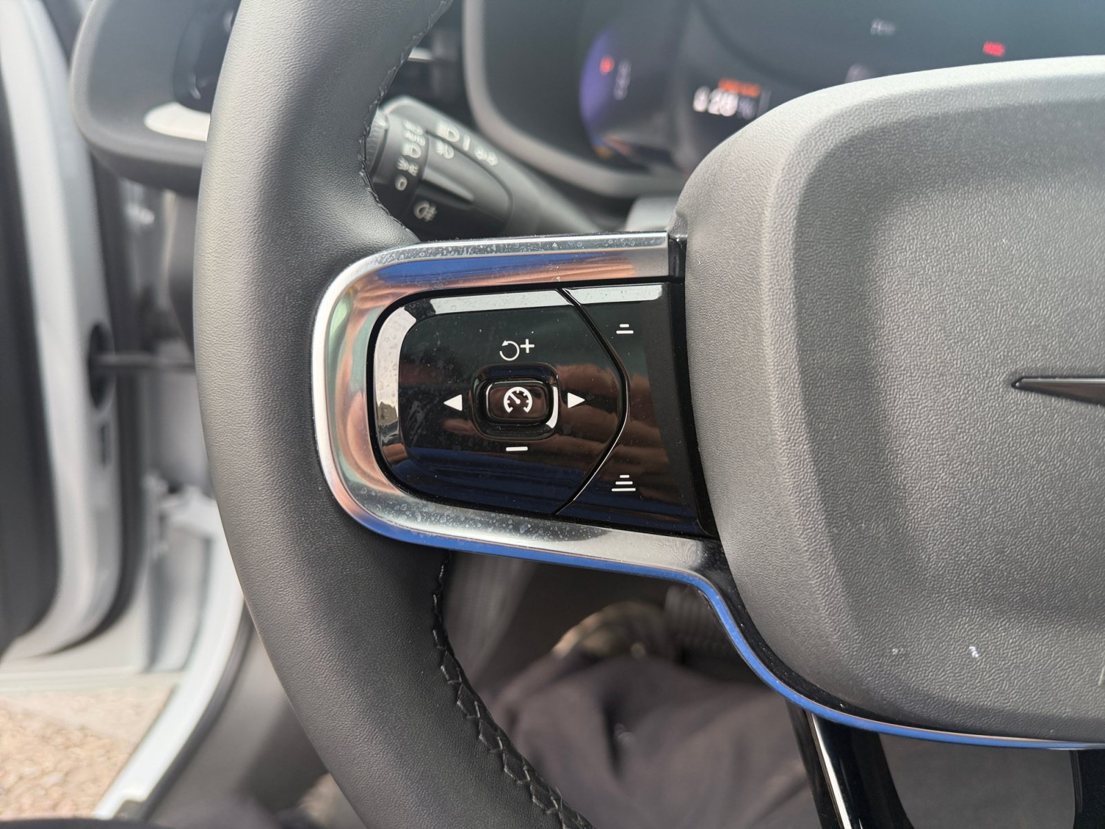 Used 2024 Polestar Polestar 2 AWD/4WD image 18