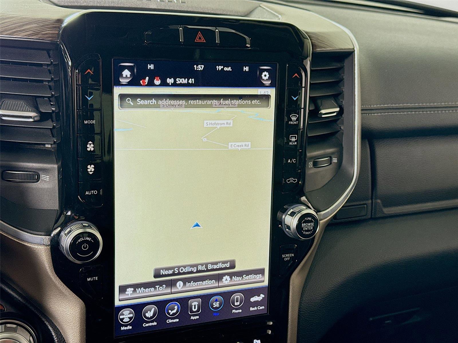 Used 2019 RAM 1500 Laramie image 7