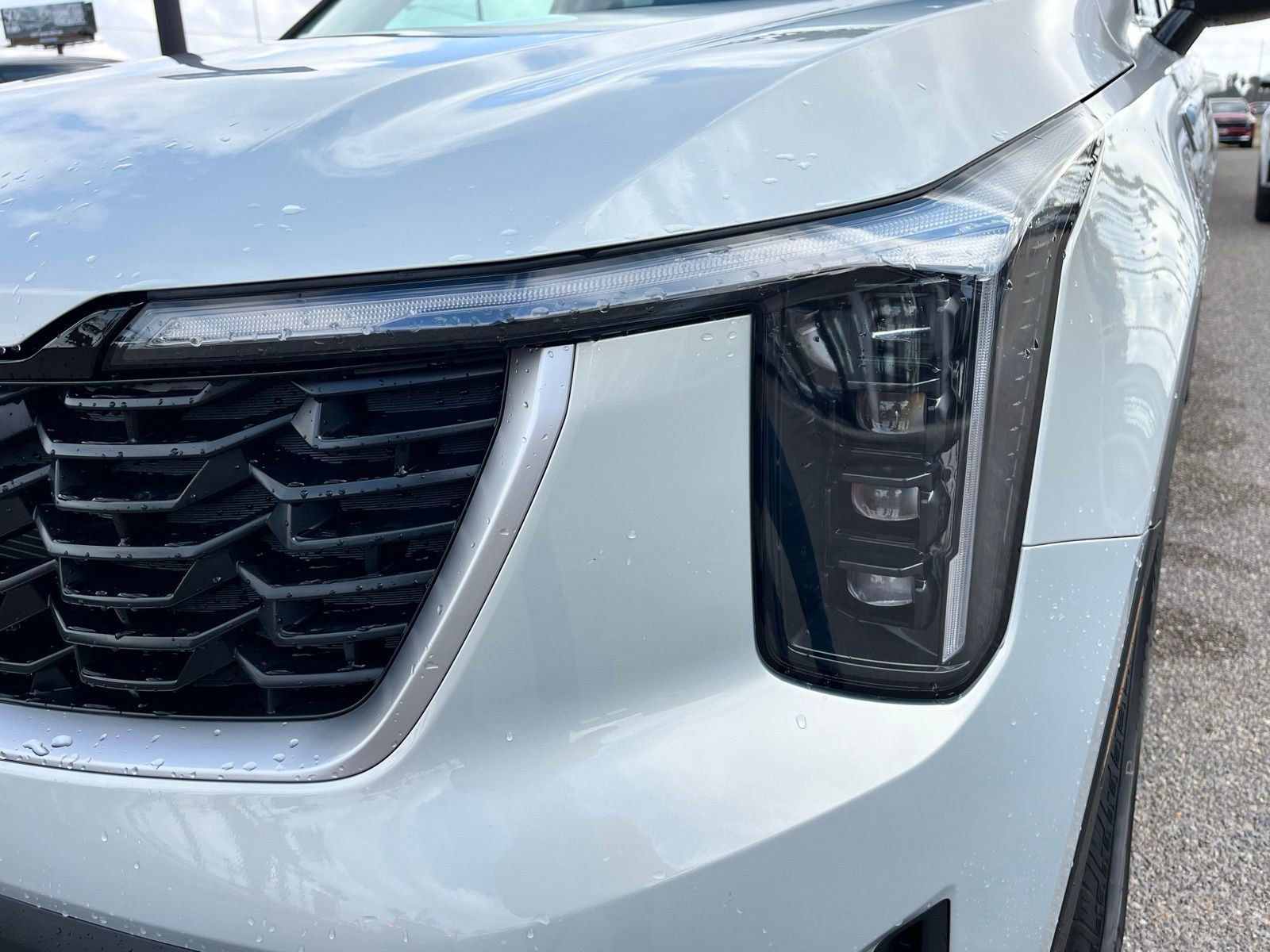 New 2026 Kia Sorento LX FWD image 13