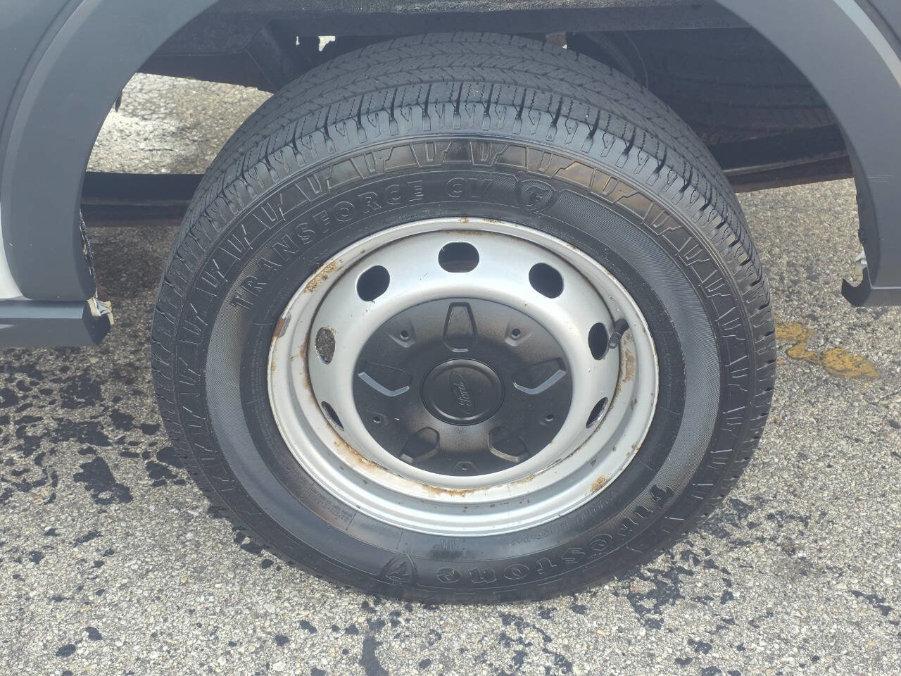 Used 2015 Ford Transit 250 130 Medium Roof image 18