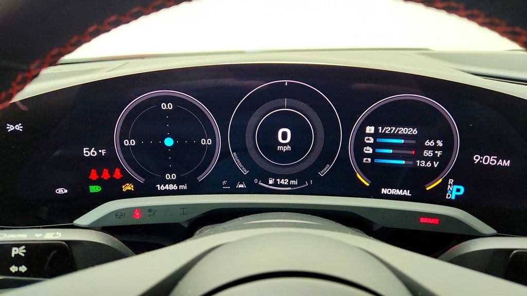 Used 2024 Porsche Taycan 4S image 15