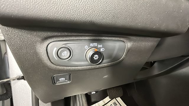Used 2022 GMC Terrain SLE w/ Driver Convenience Package AWD/4WD image 19