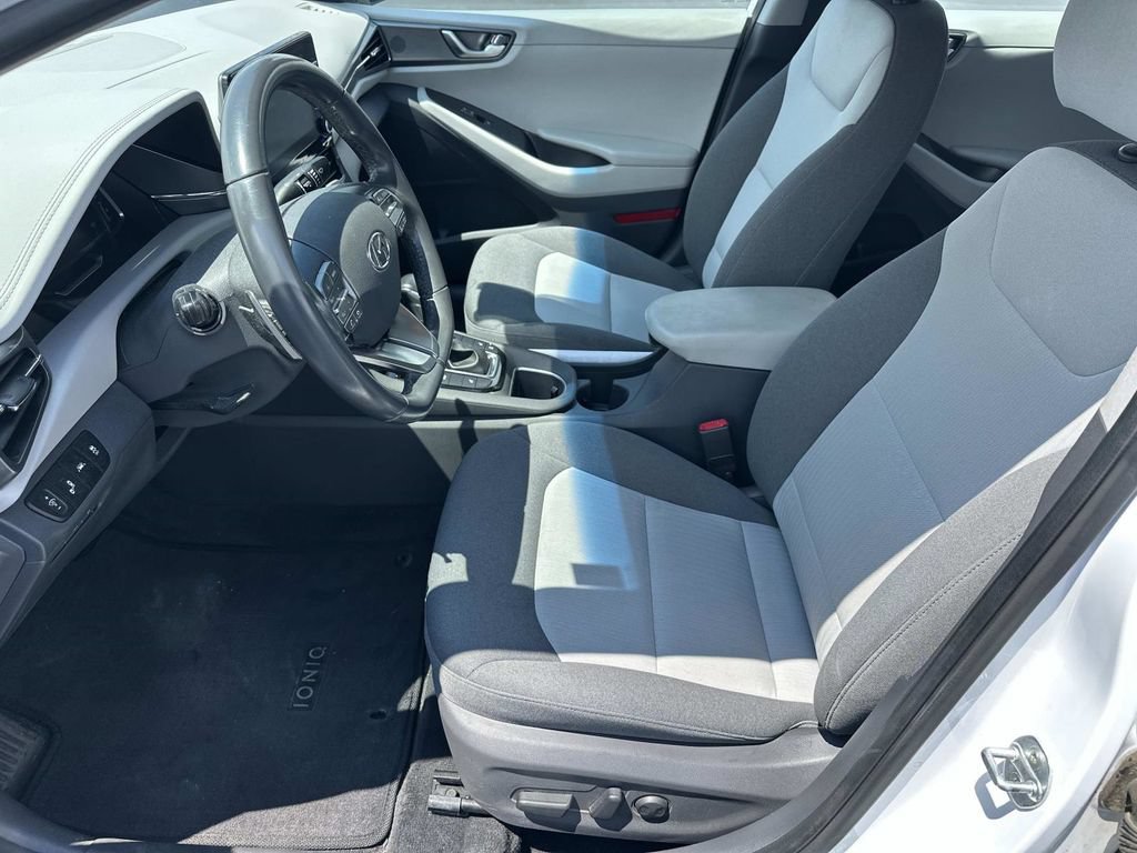 Used 2020 Hyundai Ioniq SEL FWD image 20